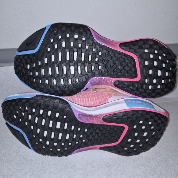 Nike ZoomX Invincible Run 3Barley Volt Pink Foam - Picture 10 of 12